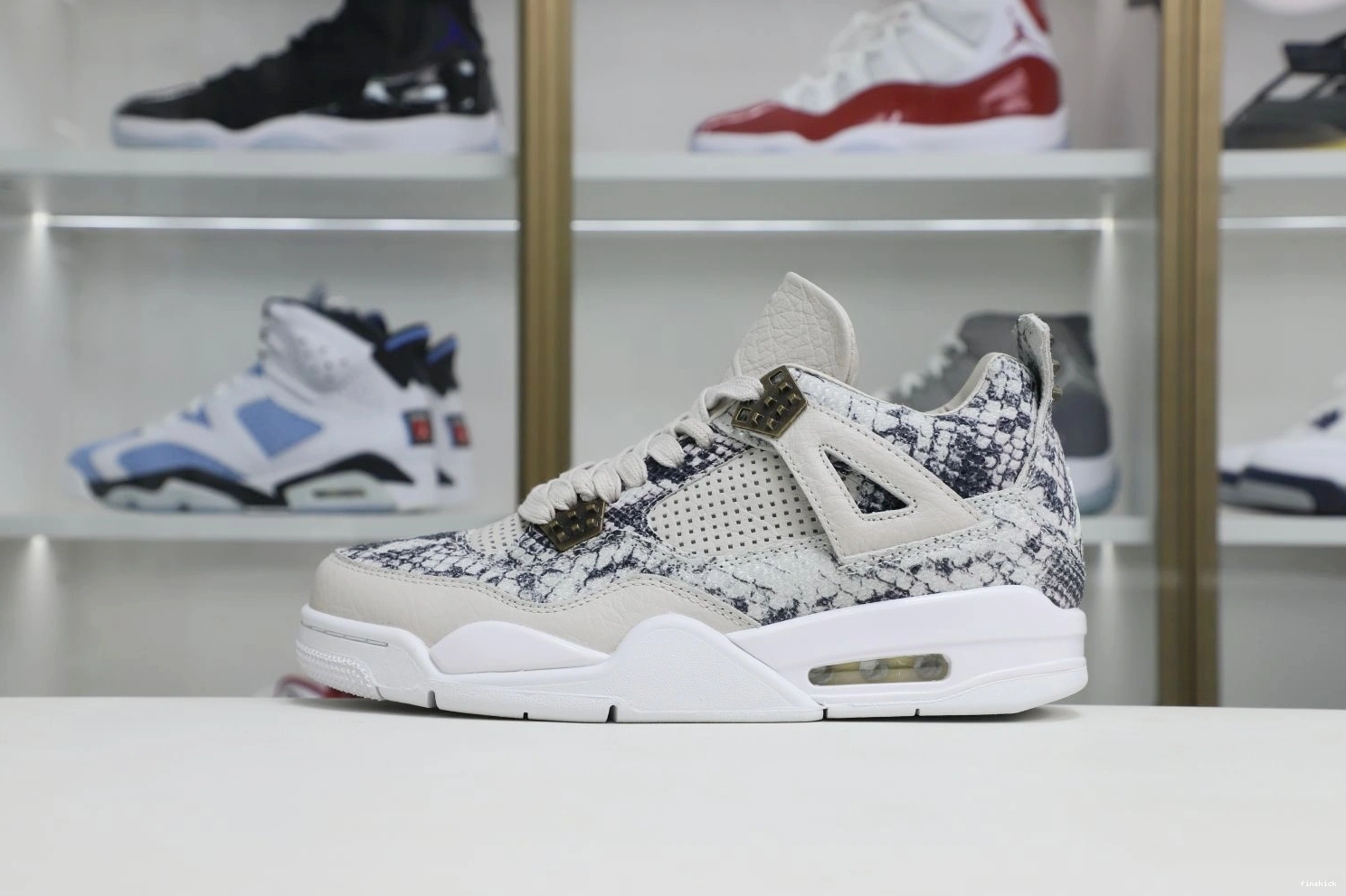 4 Jordan retro Jordan snakeskin Air 1102